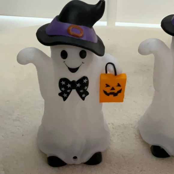 Witches &Ghost - Picture 2 of 6